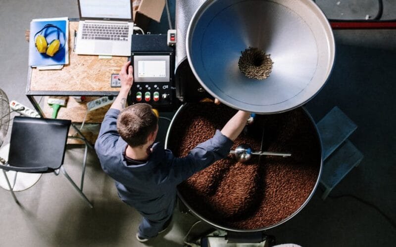 Aillio Bullet R2 Pro vs Traditional Gas Roaster: Which One Wins for Light Roasts?