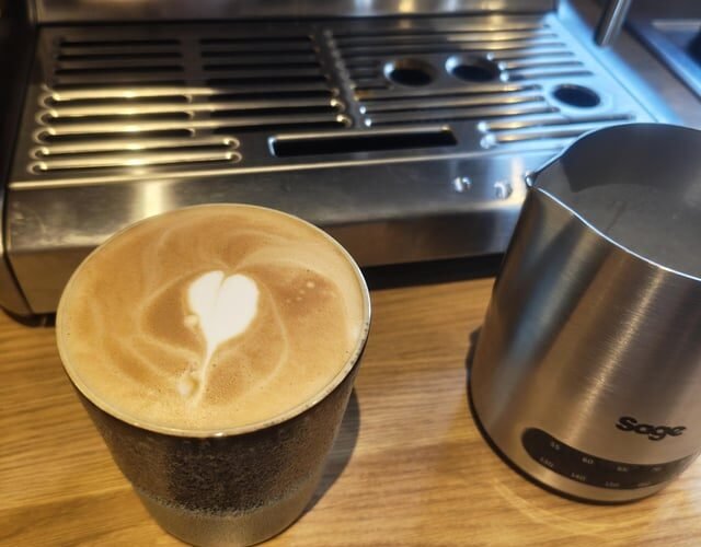 Mastering Latte Art with the Sage Barista Express