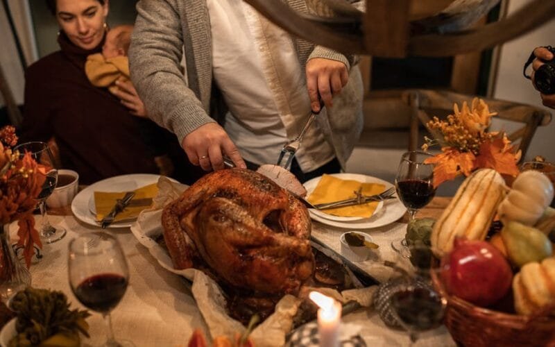 pexels Wine thanksgiving li