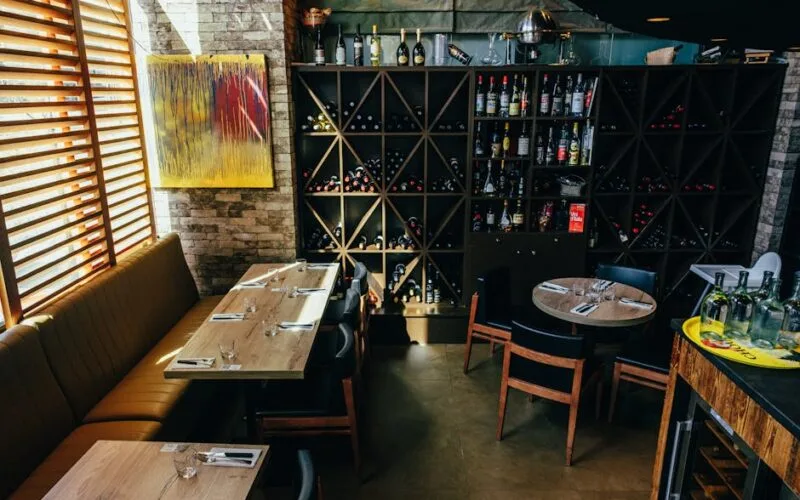 The Ultimate Guide to the Best Wine Bars in Every U.S. State