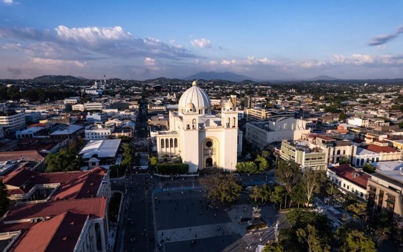 El Salvador Hosts Largest Roaster Gathering in PRF History