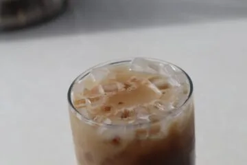 Coffee and Tea: Your Daily Brew May Be a Shield Against Diabetes and Heart Disease