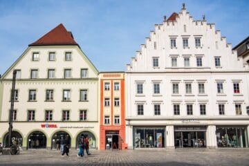 Coffee Shops Are the Secret Sauce for Local Business Synergy