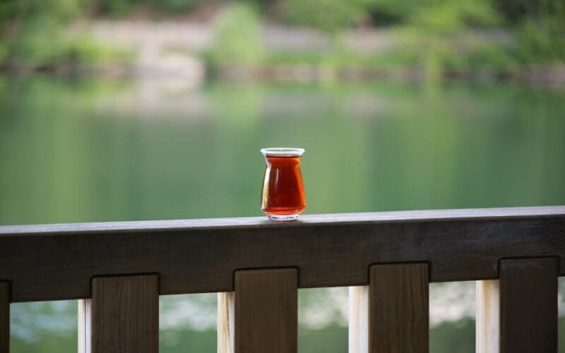 From War Zones to World Stage The Rise of Dianhong