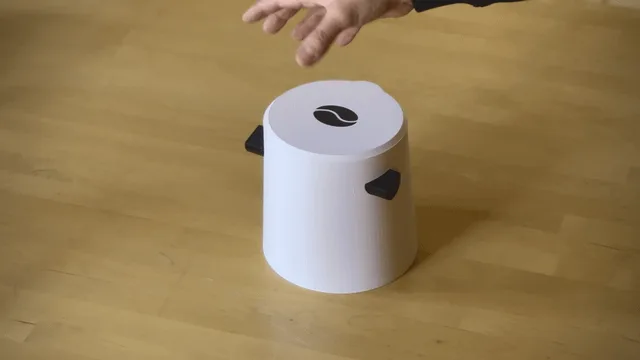 A 3D-Printed Coffee Grounds Bin for the Espresso Lover