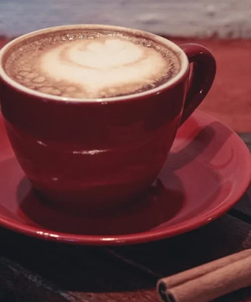 Cortado’s Quiet Rise: Why It’s Outpacing Lattes in Specialty Coffee