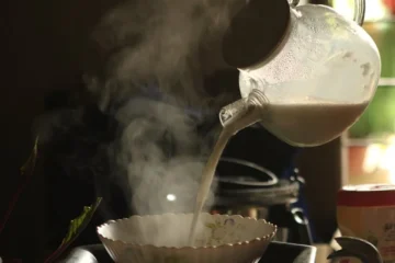 James Hoffmann’s Steamed Water Experiment Sparks Brewing Debate