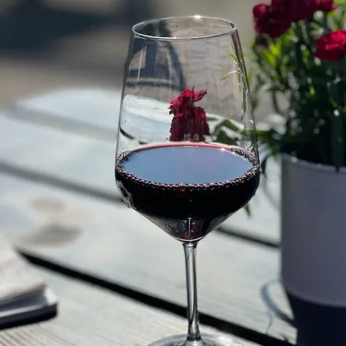 Pinot Noir Built on Trust, Not Control