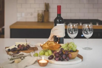 Bordeaux Tasting for Non-Wine Pros: Lessons from a Decant-Heavy Night