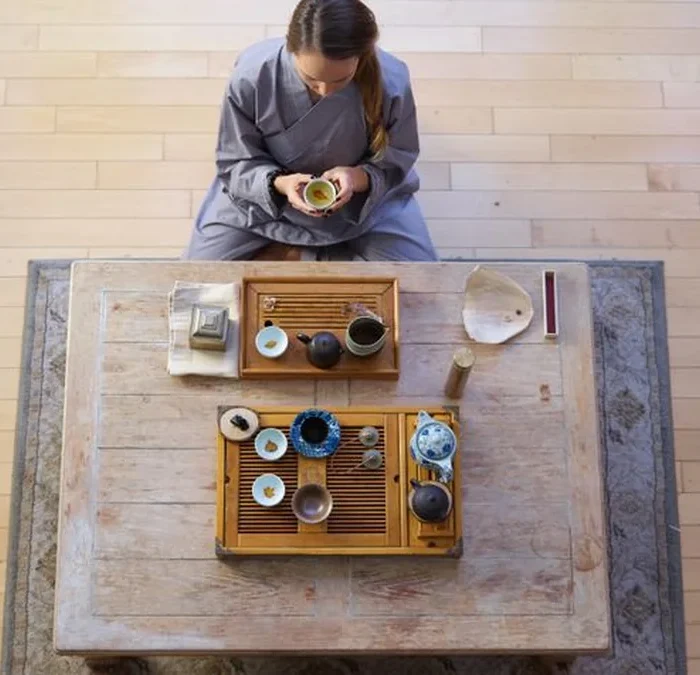 Complexity over candy sweetness in Bingdao Laozhai raw puer