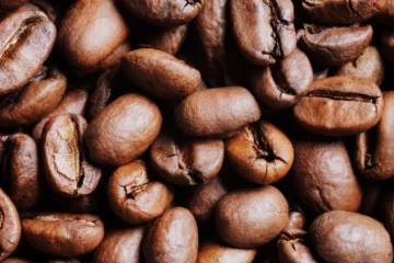 Roasting profiles diverge even when the green coffee is identical