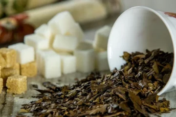 Finding structure in the oolong spectrum