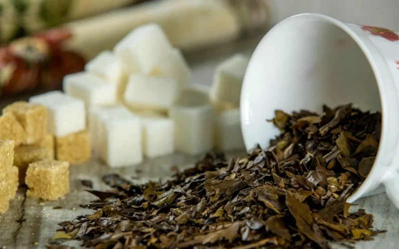 Finding structure in the oolong spectrum