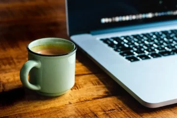 Nutritional nuances between coffee and tea consumption