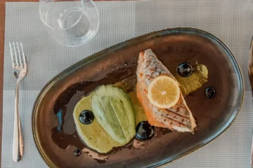 Stuart Ralston and Stuart Skea find precision at Lyla