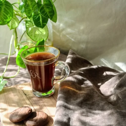 Hibiscus Tea May Offer Modest Blood Pressure Support