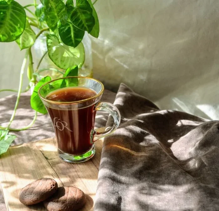 Hibiscus Tea May Offer Modest Blood Pressure Support