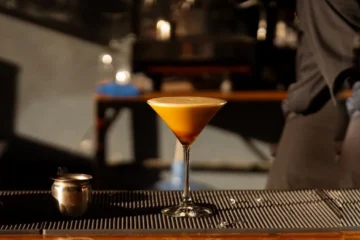 More Ice Is the Secret to a Perfect Espresso Martini Foam