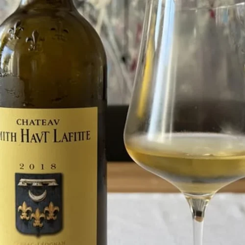 Texture Meets Tension in Château Smith Haut Lafitte Blanc 2018