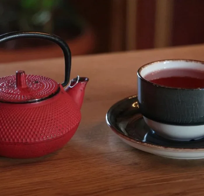 Black Tea Shows Stronger Links to Vascular Health Than Green