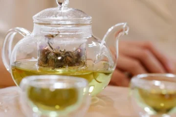 Green Tea Offers Antioxidant Support but Won’t Prevent the Flu