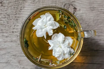 Kitchen Improvised Tools Deliver Success for First Gongfu Tea Session