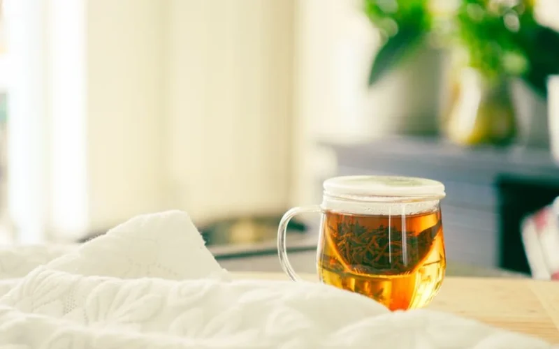 Longjing reveals its true character through simple mug brewing