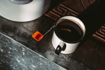 Scalding tea may increase cardiovascular disease risk, new study finds